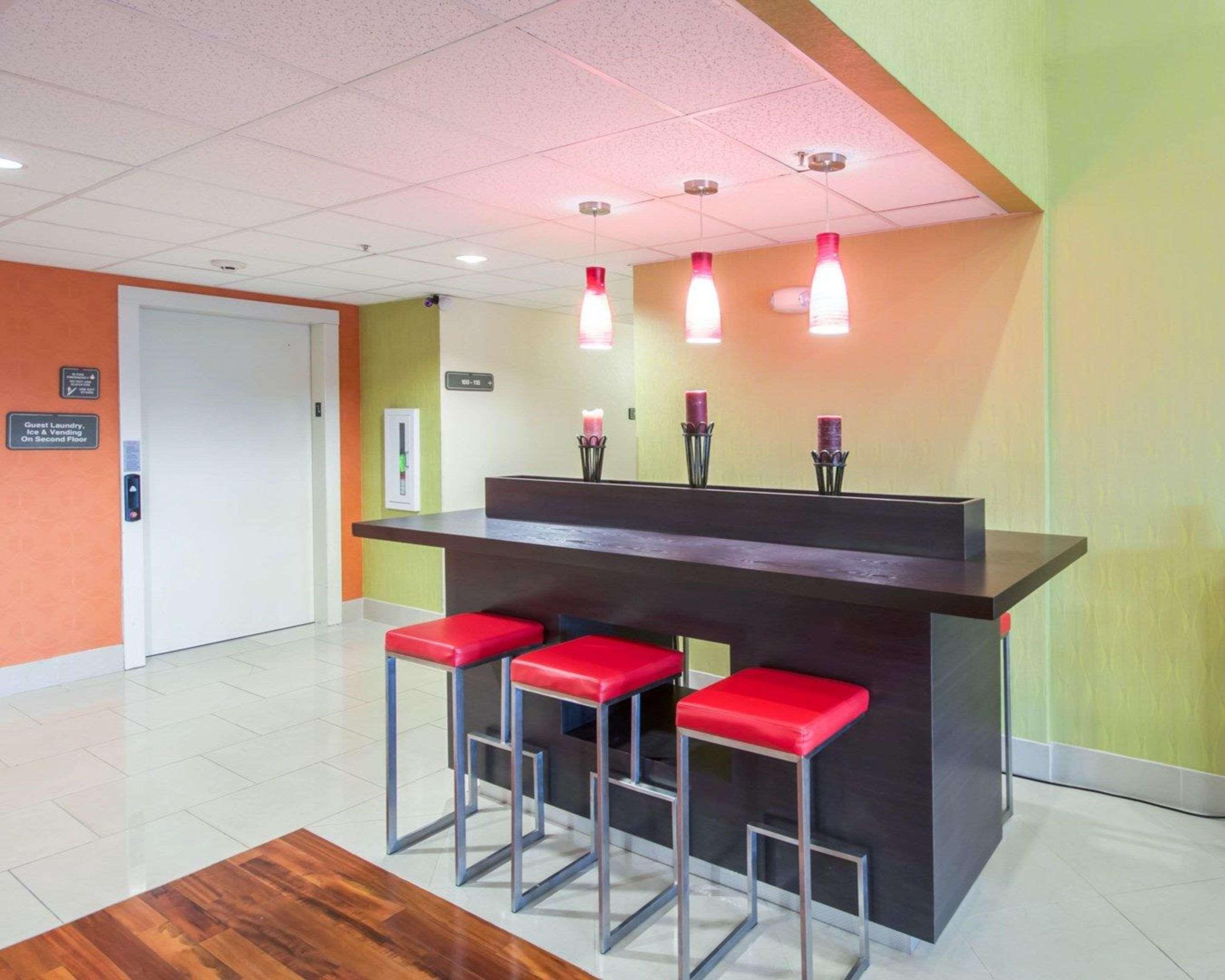 Comfort Inn & Suites Mansfield Buitenkant foto