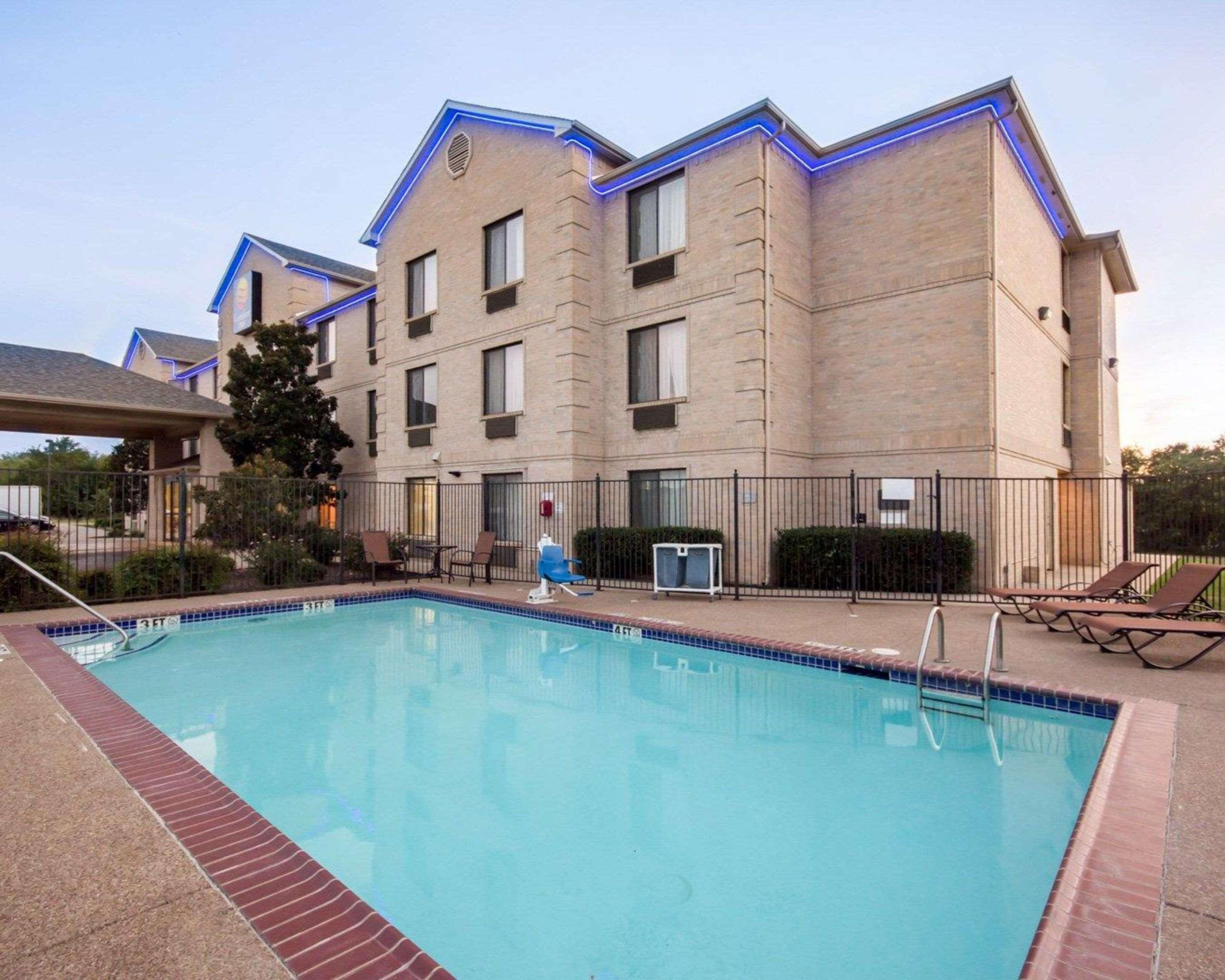 Comfort Inn & Suites Mansfield Buitenkant foto